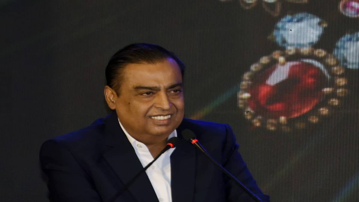 RIL FY25 Q3 Results: 18,540 करोड़ रुपये रहा नेट प्रॉफिट, रेवेन्यू में YoY 7.7 फीसदी का उछाल RIL FY25 Q3 Results: 18,540 करोड़ रुपये रहा नेट प्रॉफिट, रेवेन्यू में YoY 7.7 फीसदी का उछाल