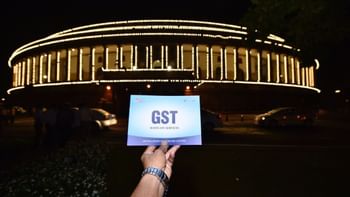 GST Collection : सालाना आधार पर 6.5 फीसदी की बढ़ोतरी, टैक्स से खूब भर रहा सरकार का खजाना