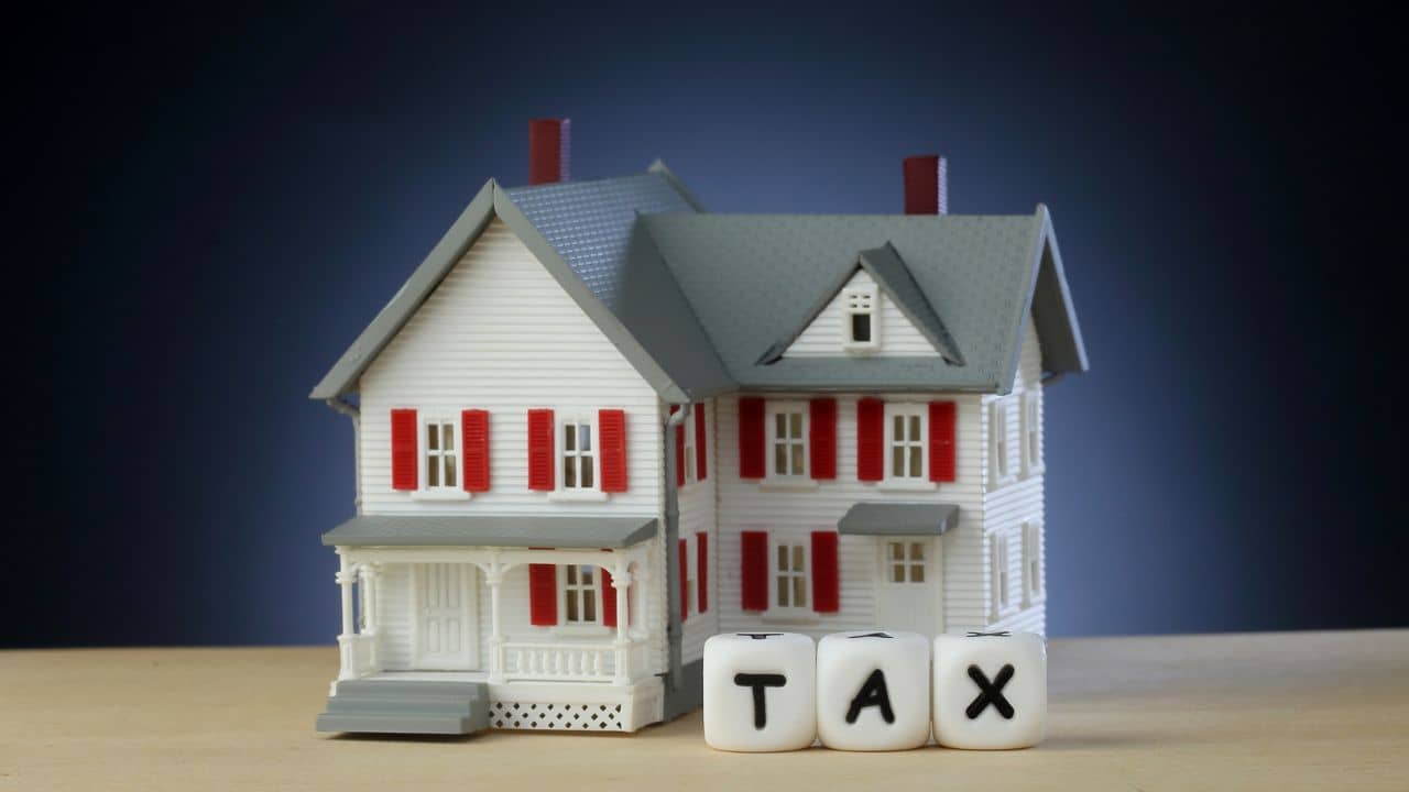 घर खरीदने के लिए चाहिए लोन तो ये टिप्स करें फॉलो, बैंक वाले खुद दौड़े आएंगे आपके पीछे घर खरीदने के लिए चाहिए लोन तो ये टिप्स करें फॉलो, बैंक वाले खुद दौड़े आएंगे आपके पीछे