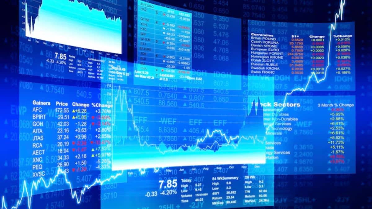 Share Market में दूसरे दिन भी जारी रही गिरावट, Sensex 151 और Nifty 53.60 अंक लुढ़के Share Market में दूसरे दिन भी जारी रही गिरावट, Sensex 151 और Nifty 53.60 अंक लुढ़के