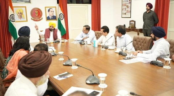 कनाडा की यह बड़ी कंपनी पंजाब में करने जा रही है निवेश… फूड प्रोसेसिंग प्लांट समेत कई डील साईन, सीएम मान ने दी हरी झंडी कनाडा की यह बड़ी कंपनी पंजाब में करने जा रही है निवेश… फूड प्रोसेसिंग प्लांट समेत कई डील साईन, सीएम मान ने दी हरी झंडी