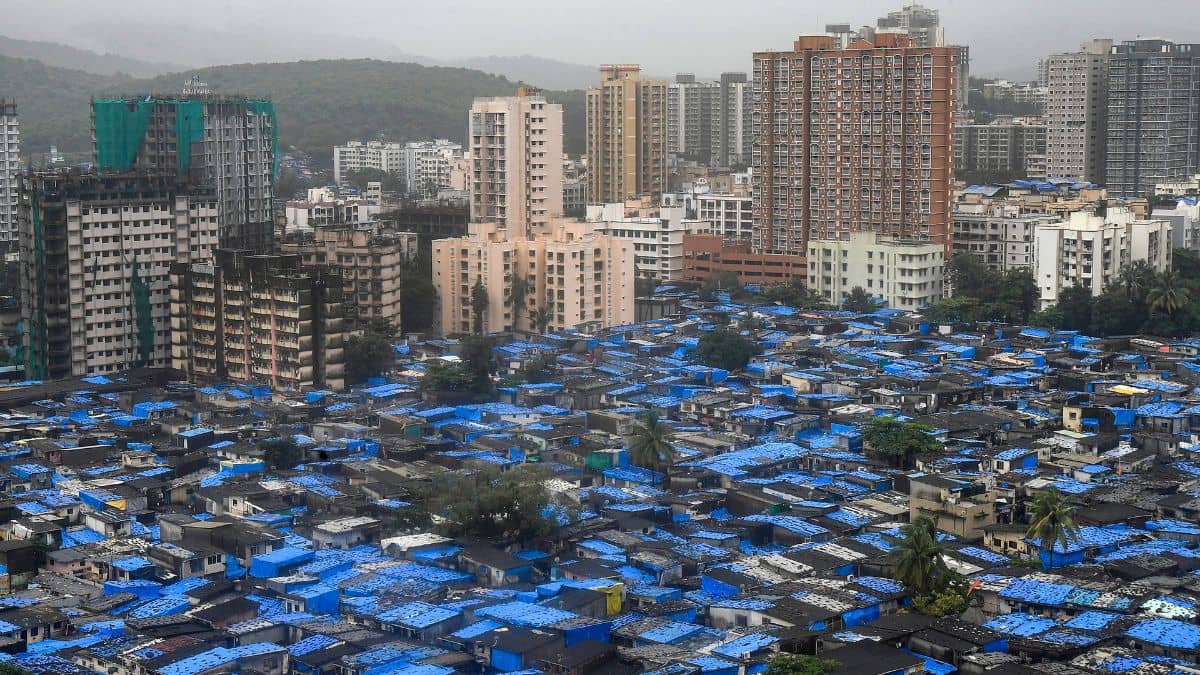 नोएडा-गुरुग्राम में प्रॉपर्टी इंवेस्टर्स की बल्ले बल्ले, महज 4 साल में प्रॉपर्टी के दाम छूने लगे आसमान नोएडा-गुरुग्राम में प्रॉपर्टी इंवेस्टर्स की बल्ले बल्ले, महज 4 साल में प्रॉपर्टी के दाम छूने लगे आसमान