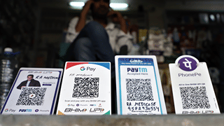2 अक्टूबर को क्या UPI से दुकानों पर नहीं कर पाएंगे पेमेंट, क्यों QR कोड को काले कपड़े से ढक देंगे रिटेलर्स?