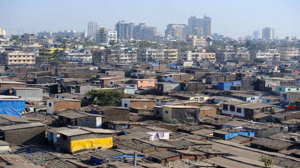 गरीबी पर विश्व बैंक की रिपोर्ट, कहां ठहरता है भारत, जानें सरकार के दावों और हकीकत में कितना फासला? गरीबी पर विश्व बैंक की रिपोर्ट, कहां ठहरता है भारत, जानें सरकार के दावों और हकीकत में कितना फासला?