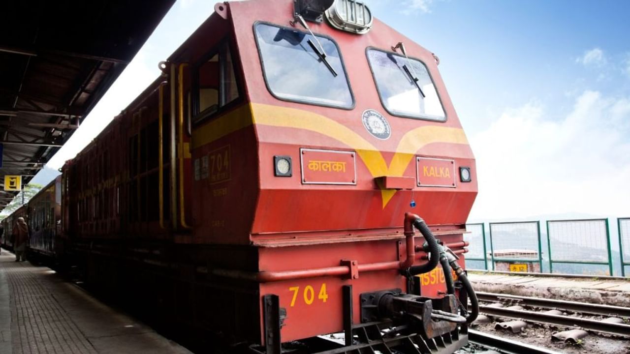 विदेश जाने का है प्लान? भारत के इन स्टेशनों से डायरेक्ट जाती है ट्रेन; देखें लिस्ट