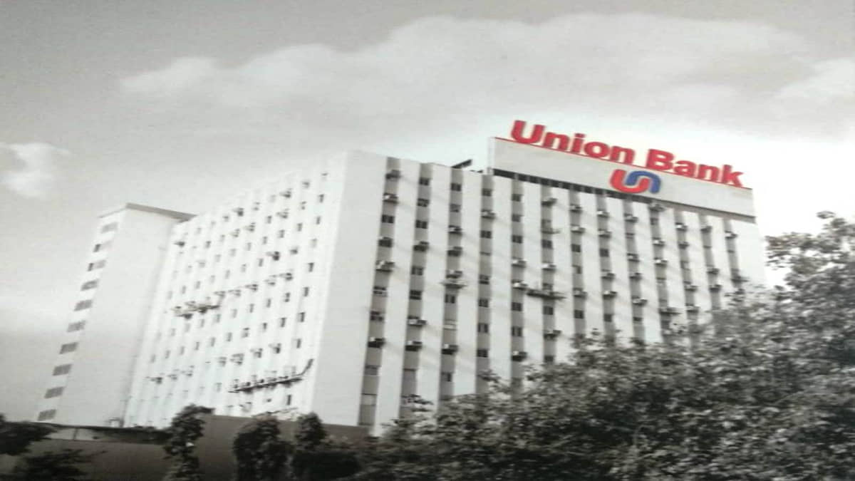 OMG! ये सरकारी बैंक ही उड़ा रही मनी लॉन्ड्रिंग कानून की धज्जियां, FIU ने लगाई जोरदार चपत OMG! ये सरकारी बैंक ही उड़ा रही मनी लॉन्ड्रिंग कानून की धज्जियां, FIU ने लगाई जोरदार चपत