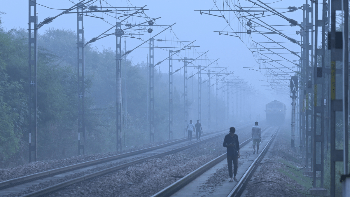 AQI India: दिल्ली की हवा हुई और बदतर, जानें क्या है दूसरे शहरों का हाल AQI India: दिल्ली की हवा हुई और बदतर, जानें क्या है दूसरे शहरों का हाल