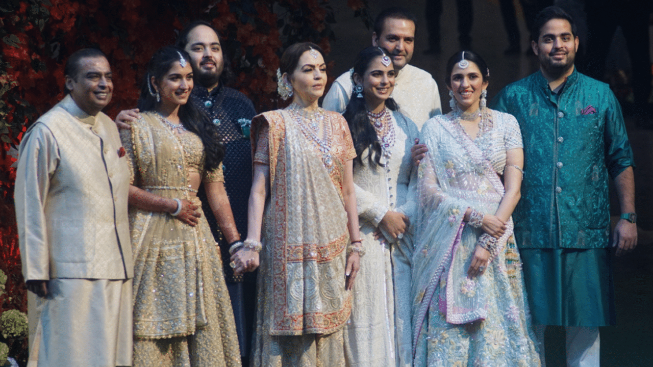 यें हैं भारत के टॉप-5 बिजनेस परिवार, जानिए कितने नंबर पर अंबानी फैमिली