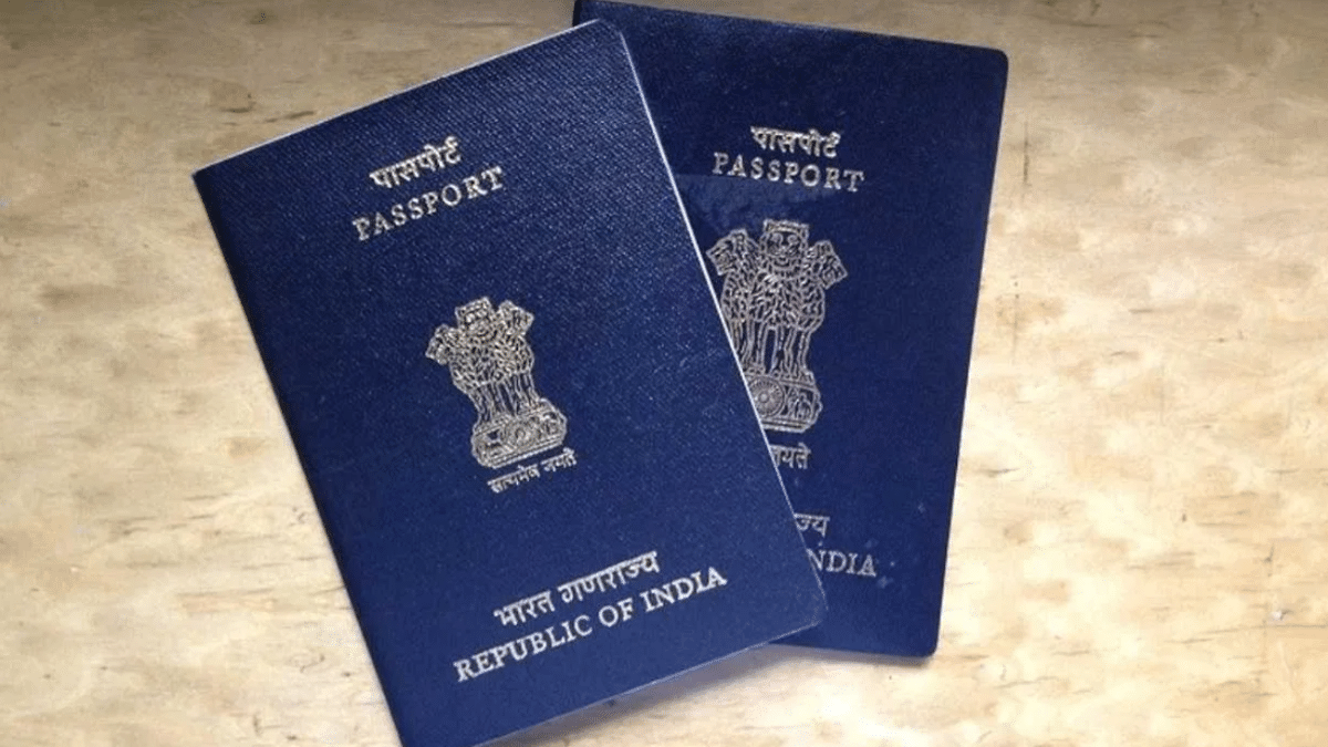 सबसे ताकतवर पासपोर्ट की रैंकिंग में ये छोटू देश टॉप पर, भारत पांच पायदान नीचे खिसका सबसे ताकतवर पासपोर्ट की रैंकिंग में ये छोटू देश टॉप पर, भारत पांच पायदान नीचे खिसका
