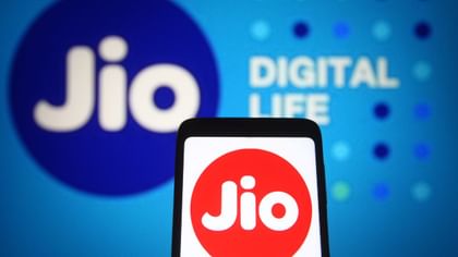 Jio के इस प्लान में डेटा के साथ मिल रहा ओटीटी का फायदा, इतने में कर सकते हैं रिचार्ज