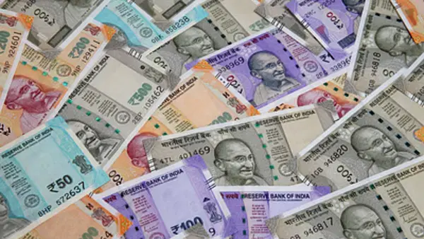 EPF, ESIC और EPS में बड़े बदलाव की तैयारी में सरकार, बढ़ा सकती है बेसिक सैलरी लिमिट EPF, ESIC और EPS में बड़े बदलाव की तैयारी में सरकार, बढ़ा सकती है बेसिक सैलरी लिमिट