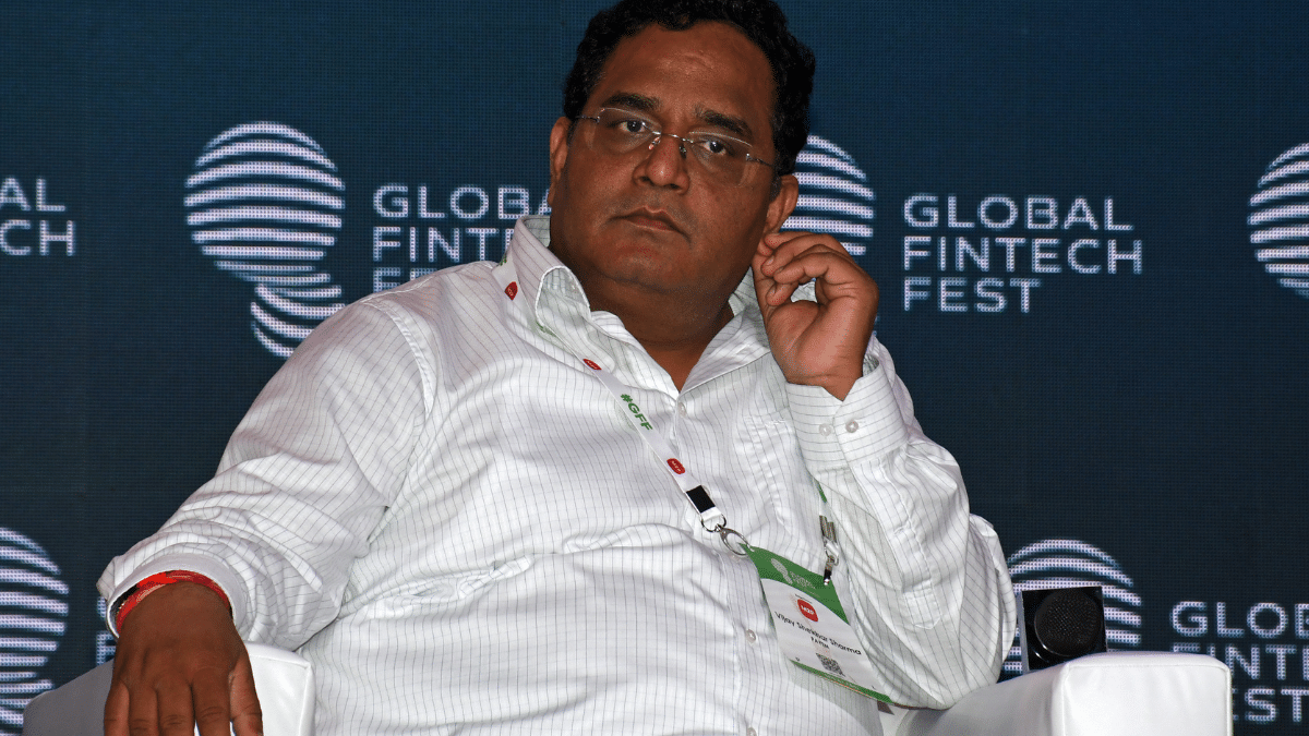 रतन टाटा को लेकर पेटीएम सीईओ की ट्वीट पर गर्माए लोग, करना पड़ा पोस्ट डिलीट रतन टाटा को लेकर पेटीएम सीईओ की ट्वीट पर गर्माए लोग, करना पड़ा पोस्ट डिलीट