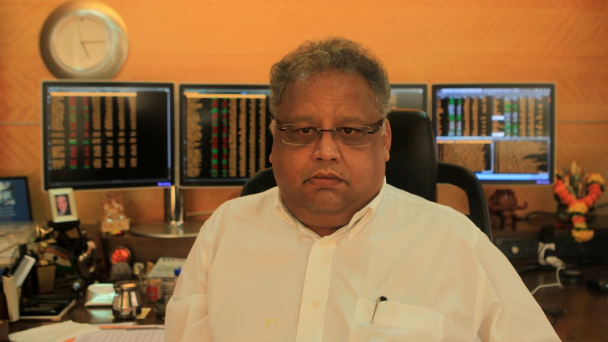इस शेयर से राकेश झुनझुनवाला ने पहली बार कमाया था प्रॉफिट, जानें क्या थी कीमत इस शेयर से राकेश झुनझुनवाला ने पहली बार कमाया था प्रॉफिट, जानें क्या थी कीमत