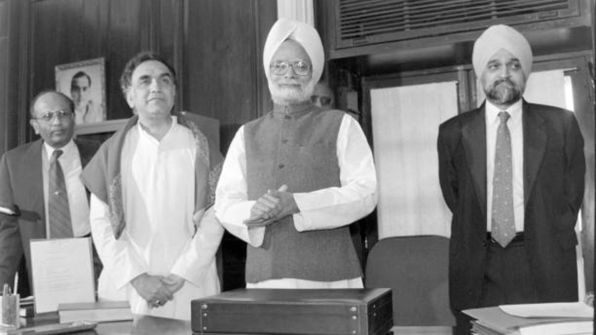 1991 का वो बजट… जिसने बदला भारत, जानें- मनमोहन सिंह ने क्यों कहा था बलिदान के लिए रहें तैयार 1991 का वो बजट… जिसने बदला भारत, जानें- मनमोहन सिंह ने क्यों कहा था बलिदान के लिए रहें तैयार