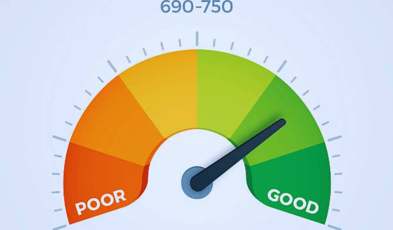 कौन बनाता है आपका ‘Credit Score’ क्या उसमें भी होती है धोखाधड़ी ! जानें क्यों लगे आरोप कौन बनाता है आपका ‘Credit Score’ क्या उसमें भी होती है धोखाधड़ी ! जानें क्यों लगे आरोप