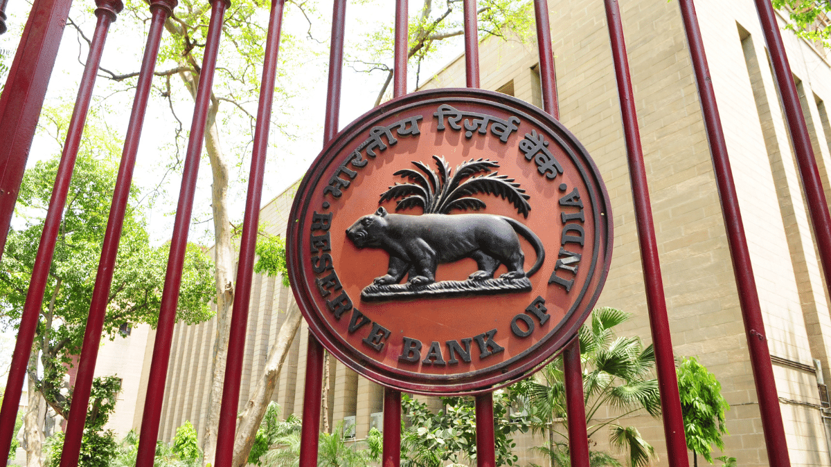 बैंकों का NPA 13 साल के निचले स्तर पर, प्रॉफिट में हुई बढ़ोतरी: RBI बैंकों का NPA 13 साल के निचले स्तर पर, प्रॉफिट में हुई बढ़ोतरी: RBI