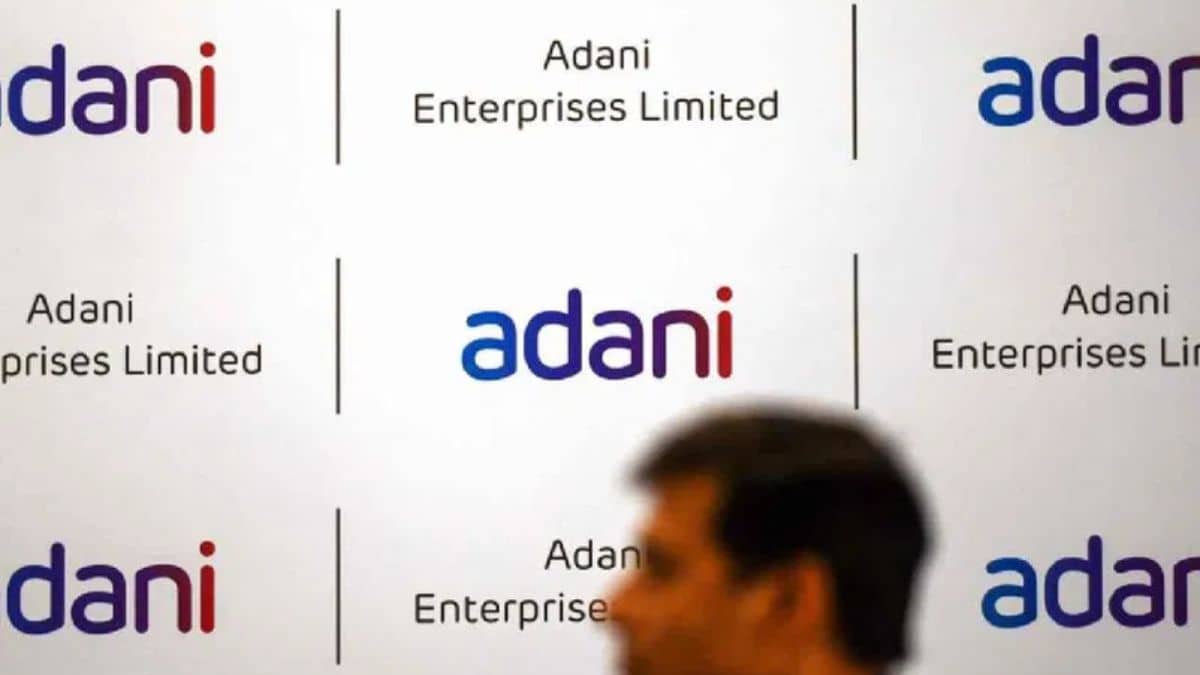 50 फीसदी से ज्यादा के डिस्काउंट पर अडानी के 4 शेयर, लिस्ट में फार्चून तेल वाली कंपनी भी शामिल 50 फीसदी से ज्यादा के डिस्काउंट पर अडानी के 4 शेयर, लिस्ट में फार्चून तेल वाली कंपनी भी शामिल