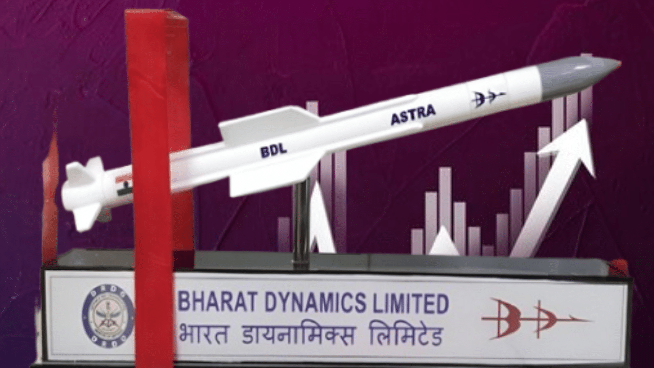 Bharat Dynamics को मिला 2,960 करोड़ का मिसाइल बनाने का ऑर्डर, रॉकेट हुआ शेयर, ब्रोकरेज भी बुलिश Bharat Dynamics को मिला 2,960 करोड़ का मिसाइल बनाने का ऑर्डर, रॉकेट हुआ शेयर, ब्रोकरेज भी बुलिश