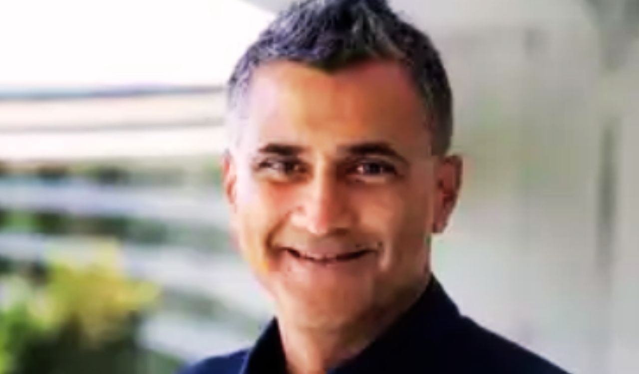 कौन है केवन पारिख, जो बने Apple के CFO, जानें कितनी मिलेगी सैलरी कौन है केवन पारिख, जो बने Apple के CFO, जानें कितनी मिलेगी सैलरी