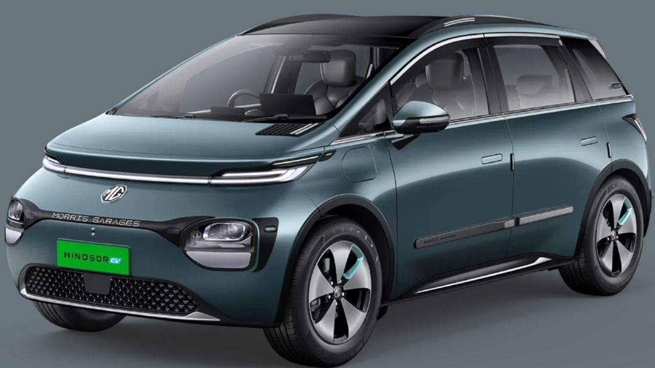 MG Windsor EV हुई 50000 रुपये महंगी, नए साल पर झटका MG Windsor EV हुई 50000 रुपये महंगी, नए साल पर झटका