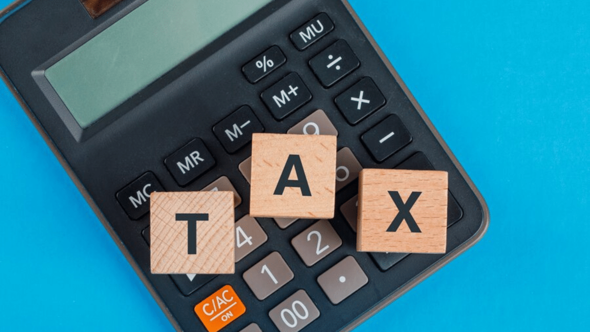 Budget 2025: आज Income Tax में बड़ी छूट चाहते हैं टैक्सपेयर्स, जानें अभी कहां, कितना देना पड़ता है टैक्स Budget 2025: आज Income Tax में बड़ी छूट चाहते हैं टैक्सपेयर्स, जानें अभी कहां, कितना देना पड़ता है टैक्स
