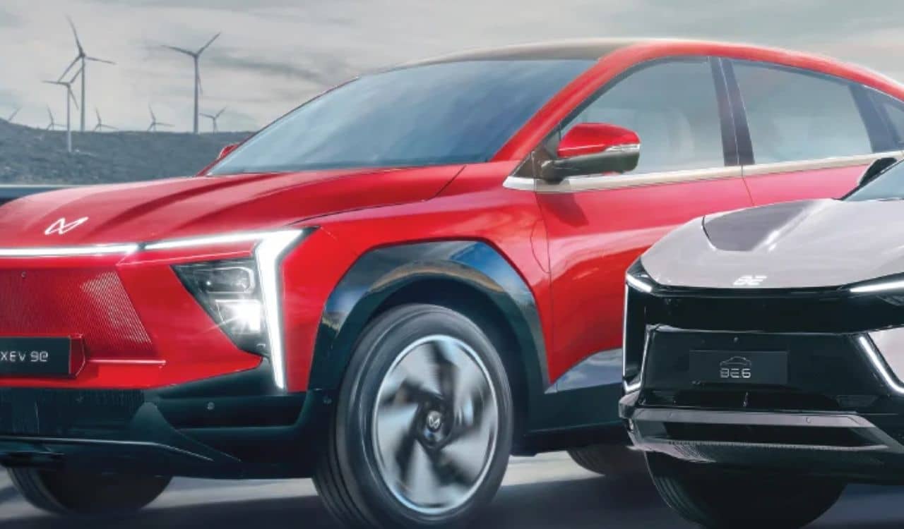 महिंद्रा ने हाइब्रिड कार को GST छूट न देने के फैसले का किया स्वागत, कहा- ‘हाइब्रिड नहीं, इलेक्ट्रिक व्हीकल्स हैं भविष्य’ महिंद्रा ने हाइब्रिड कार को GST छूट न देने के फैसले का किया स्वागत, कहा- ‘हाइब्रिड नहीं, इलेक्ट्रिक व्हीकल्स हैं भविष्य’