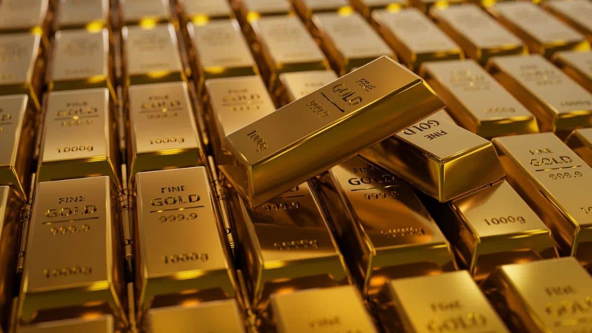 Gold Future Price: सोने की कीमतों में तेज उछाल, MCX पर गोल्ड 84000 के पार, जान लीजिए नया रेट Gold Future Price: सोने की कीमतों में तेज उछाल, MCX पर गोल्ड 84000 के पार, जान लीजिए नया रेट