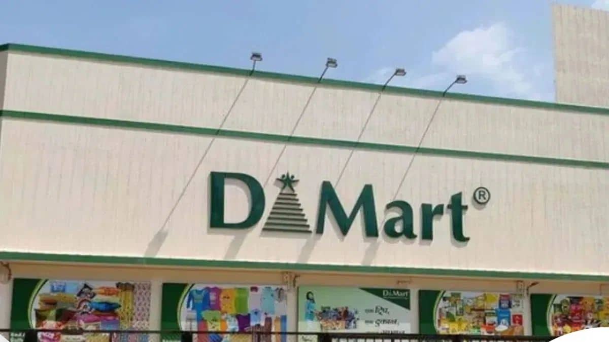 DMart के शेयर में 10 हफ्ते की सबसे बड़ी तेजी, आज इतना उछला शेयर; जानें- क्या है वजह DMart के शेयर में 10 हफ्ते की सबसे बड़ी तेजी, आज इतना उछला शेयर; जानें- क्या है वजह
