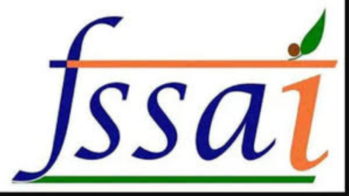 छोटे फेरीवालों को बड़ा तोहफा, फ्री में कराइए FSSAI रजिस्ट्रेशन, जानें क्या है Online Process?