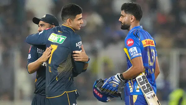 GT vs MI: गुजरात टाइटंस ने 36 रनों से जीता मुकाबला, मुंबई इंडियंस को मिली करारी हार GT vs MI: गुजरात टाइटंस ने 36 रनों से जीता मुकाबला, मुंबई इंडियंस को मिली करारी हार