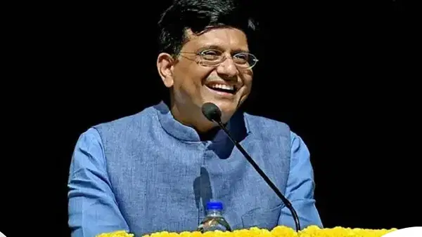 भारत-अमेरिका ट्रेड डील पर बोले पीयूष गोयल, कहा-पटरी पर है बातचीत, संवेदनशील मुद्दों पर लग रहा समय भारत-अमेरिका ट्रेड डील पर बोले पीयूष गोयल, कहा-पटरी पर है बातचीत, संवेदनशील मुद्दों पर लग रहा समय