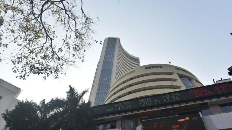 बाजार में नॉनस्टॉप तेजी, सेंसेक्स 78,000 पार, IT शेयरों में बंपर तेजी तो फार्मा शेयर गिरे