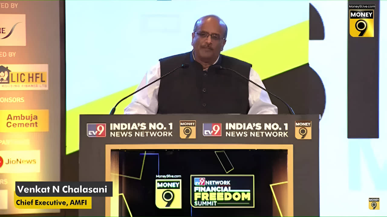 बोले म्यूचुअल फंड के दिग्गज: FII की आवाजाही से नहीं डरता बाजार, SIP ने संभाल रखा है मोर्चा बोले म्यूचुअल फंड के दिग्गज: FII की आवाजाही से नहीं डरता बाजार, SIP ने संभाल रखा है मोर्चा