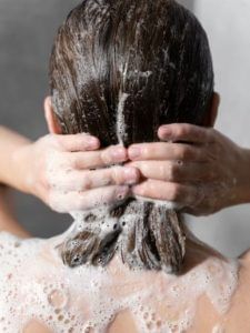 रोजाना या हफ्ते में एक दिन, कितने दिनों में Hair Wash करना है सही