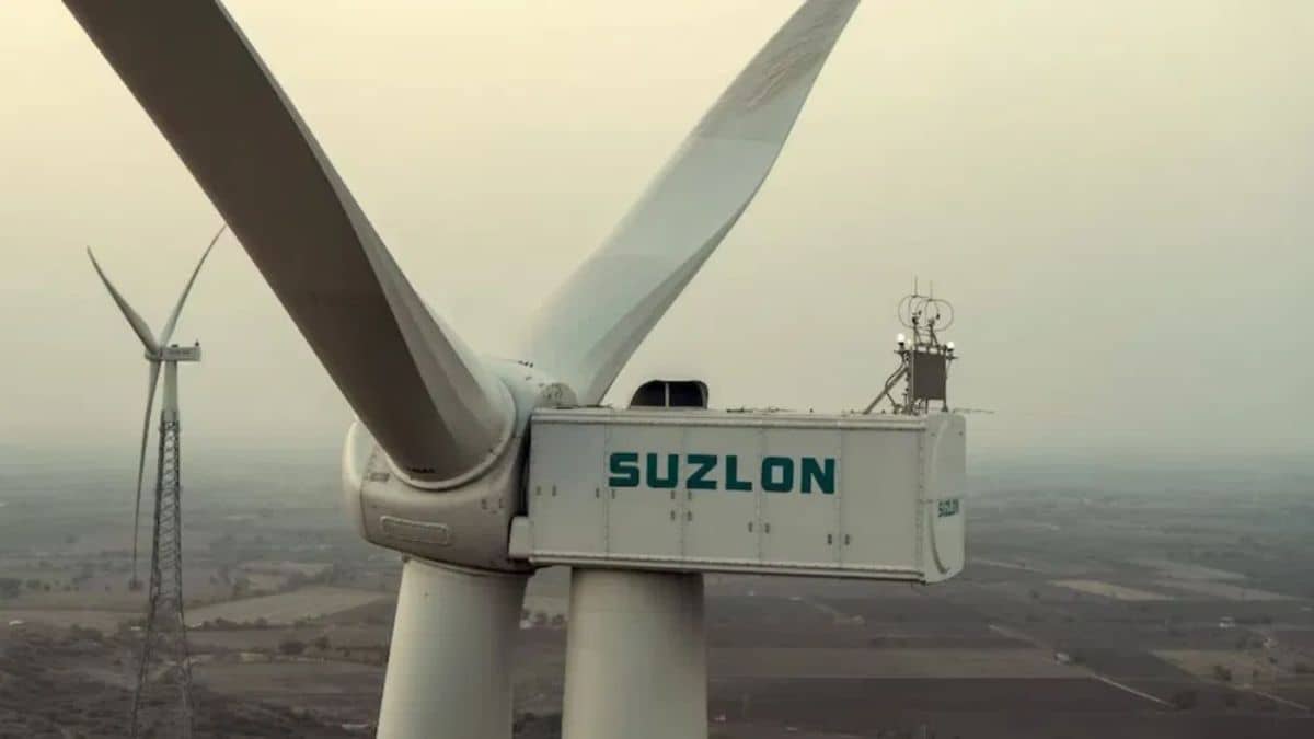 Suzlon के शेयरों में क्या फिर लगने वाले हैं पंख? 54 लाख रिटेल इन्वेस्टर्स को हैं उम्मीदें Suzlon के शेयरों में क्या फिर लगने वाले हैं पंख? 54 लाख रिटेल इन्वेस्टर्स को हैं उम्मीदें