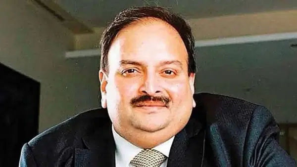 भगोड़े मेहुल की 10 देशों में फैली है करोड़ों की प्रॉपर्टी- फ्लैट, ऑफिस से लेकर फैक्ट्री तक फैला है साम्राज्य भगोड़े मेहुल की 10 देशों में फैली है करोड़ों की प्रॉपर्टी- फ्लैट, ऑफिस से लेकर फैक्ट्री तक फैला है साम्राज्य