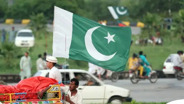 भारत ने रद्द किया सभी पाकिस्तानी नागरिकों का वीजा, कहा- 72 घंटे में छोड़ दें हिंदुस्तान भारत ने रद्द किया सभी पाकिस्तानी नागरिकों का वीजा, कहा- 72 घंटे में छोड़ दें हिंदुस्तान