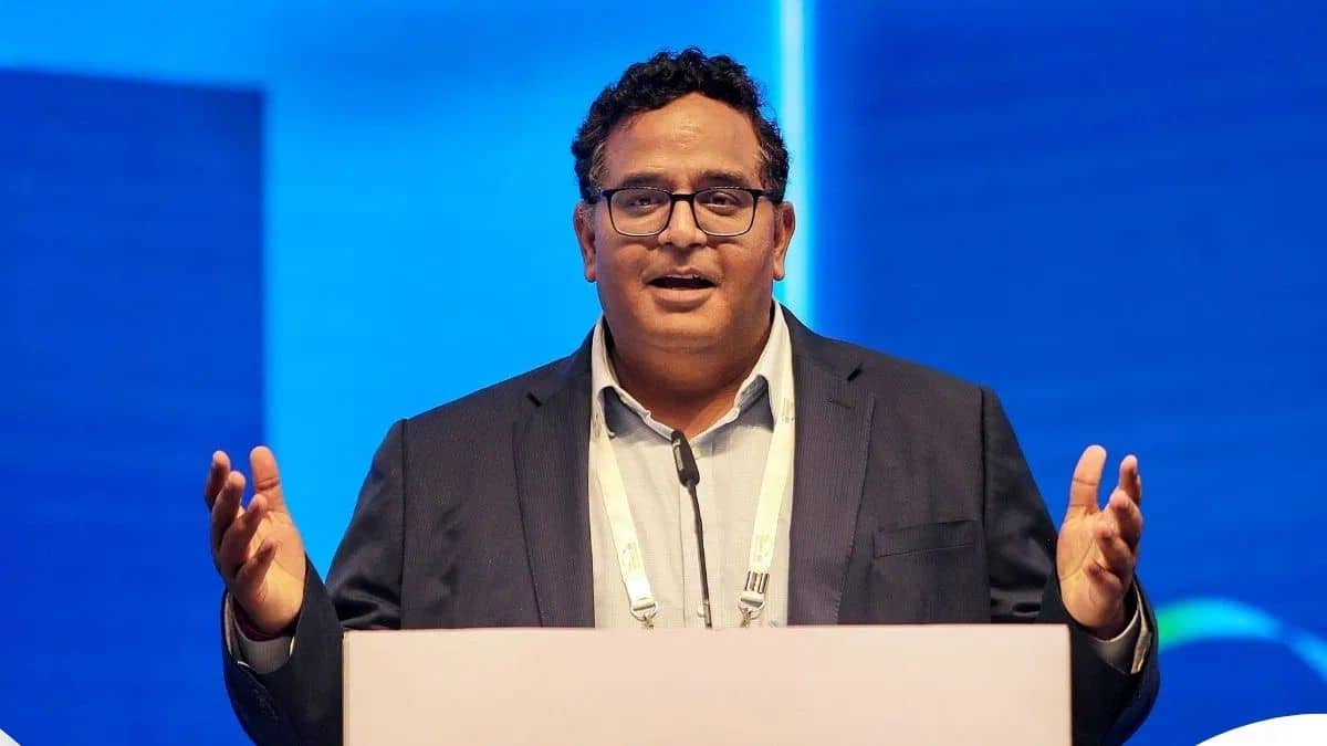 Paytm के CEO विजय शेखर शर्मा ने 2.1 करोड़ ESOP छोड़ा, सेबी ने जारी किया था नोटिस Paytm के CEO विजय शेखर शर्मा ने 2.1 करोड़ ESOP छोड़ा, सेबी ने जारी किया था नोटिस
