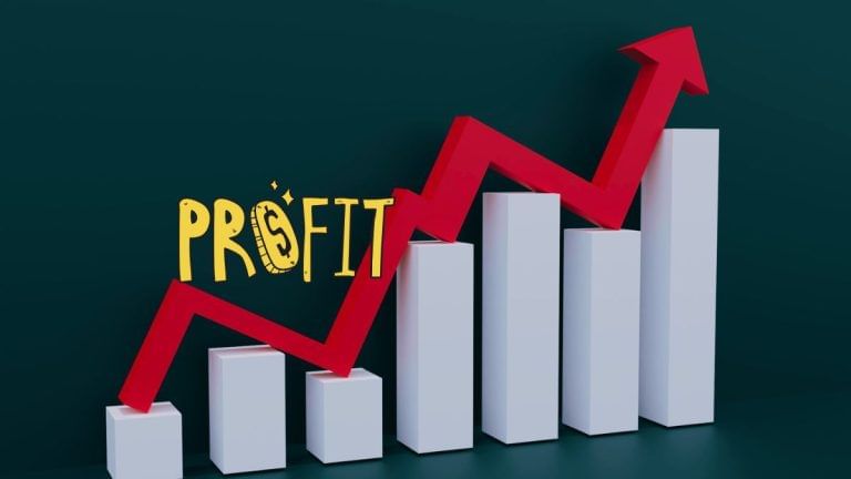 53 साल पुरानी कंपनी मार्केट में साबित हुई ‘बाजीगर’, दिवालिया होने से बचते हुए दे दिया 2343% रिटर्न; ₹75 से कम है कीमत