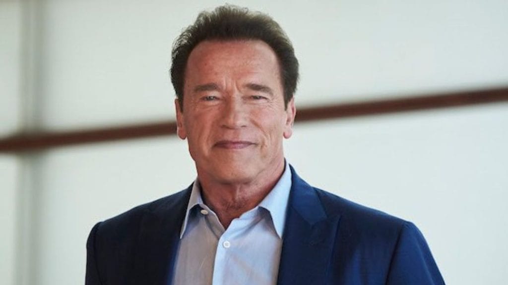 शाहरुख के आगे अब हॉलीवुड भी फेल, अमीरी में छूट गए ये दिग्गज