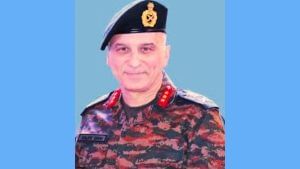 कौन होते हैं DGMO, जो युद्ध के समय भी करते हैं एक-दूसरे से बात? जानिए क्यों इतना अहम होता है यह पद कौन होते हैं DGMO, जो युद्ध के समय भी करते हैं एक-दूसरे से बात? जानिए क्यों इतना अहम होता है यह पद
