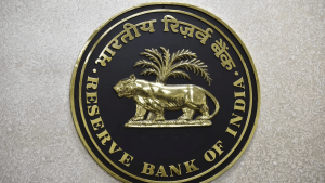 RBI का बंपर डिविडेंड, सरकार को मिले 2.7 लाख करोड़ रुपये, ऐसे भागेगी भारत की अर्थव्यवस्था- SBI रिपोर्ट RBI का बंपर डिविडेंड, सरकार को मिले 2.7 लाख करोड़ रुपये, ऐसे भागेगी भारत की अर्थव्यवस्था- SBI रिपोर्ट