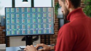 FIIs-DIIs ने इन 3 स्टॉक्स पर खेला दांव, भाव 50 रुपये से कम, रखें रडार पर! FIIs-DIIs ने इन 3 स्टॉक्स पर खेला दांव, भाव 50 रुपये से कम, रखें रडार पर!