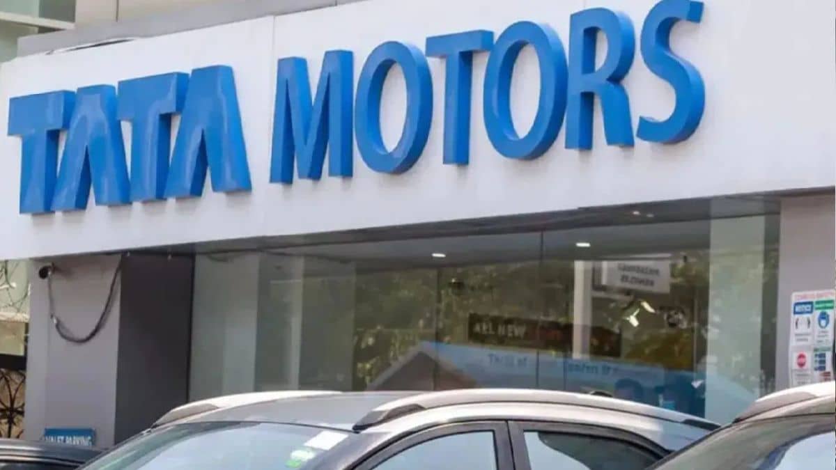 Tata Motors के शेयरों में दूसरे दिन भी तेजी, डीमर्जर के बाद कितने मिलेंगे शेयर, क्या सुधरेंगे दिन ! Tata Motors के शेयरों में दूसरे दिन भी तेजी, डीमर्जर के बाद कितने मिलेंगे शेयर, क्या सुधरेंगे दिन !