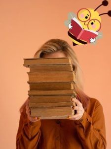 किताब पढ़ने में नहीं लगता मन? अपनाएं ये सिंपल टिप्स