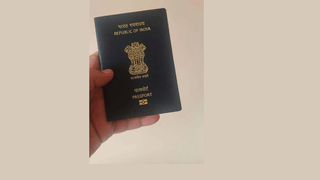 e-पासपोर्ट के लिए ऐसे करें अप्लाई, जानें फीस और रजिस्ट्रेशन का पूरा प्रोसेस