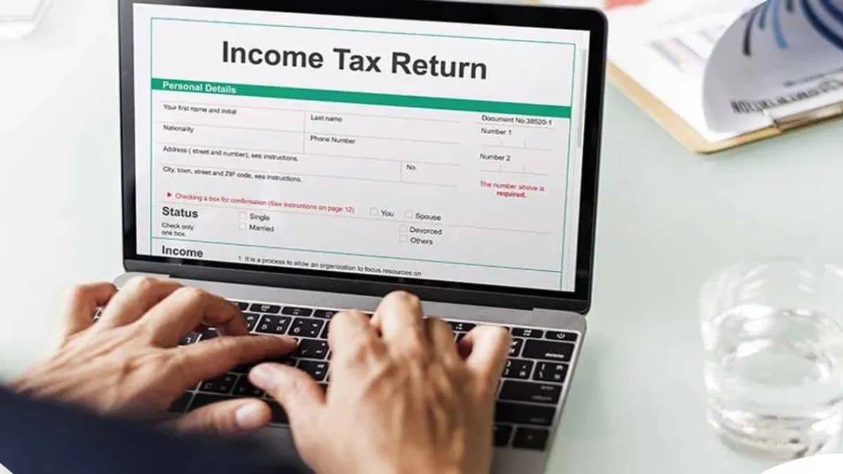 ITR Filing 2026: बदला गिफ्ट, लोन और जमीन बेचने से मिली रकम बताने का तरीका, जानें नया नियम ITR Filing 2026: बदला गिफ्ट, लोन और जमीन बेचने से मिली रकम बताने का तरीका, जानें नया नियम