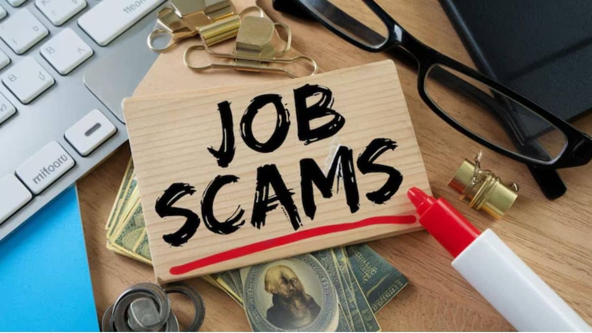 नौकरी के नाम पर कराई जा रही है साइबर ठगी, एजेंसी भेज रही है विदेश तो पहले चेक कर ले ये जानकारी नौकरी के नाम पर कराई जा रही है साइबर ठगी, एजेंसी भेज रही है विदेश तो पहले चेक कर ले ये जानकारी