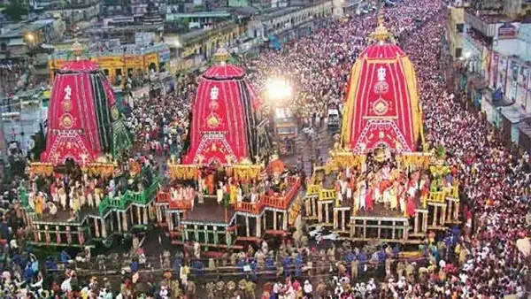 पुरी में गुंडिचा मंदिर के पास मची भगदड़, 3 श्रद्धालुओं की मौत, 50 के करीब घायल पुरी में गुंडिचा मंदिर के पास मची भगदड़, 3 श्रद्धालुओं की मौत, 50 के करीब घायल