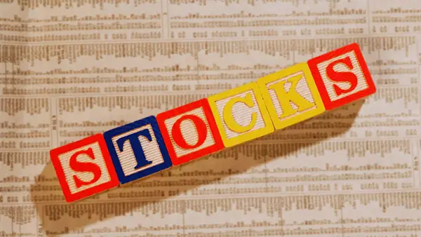 Stocks to Watch: NSDL, Cochin Shipyard से लेकर Wipro तक इन शेयरों में रहेगी हलचल, रखें नजर Stocks to Watch: NSDL, Cochin Shipyard से लेकर Wipro तक इन शेयरों में रहेगी हलचल, रखें नजर